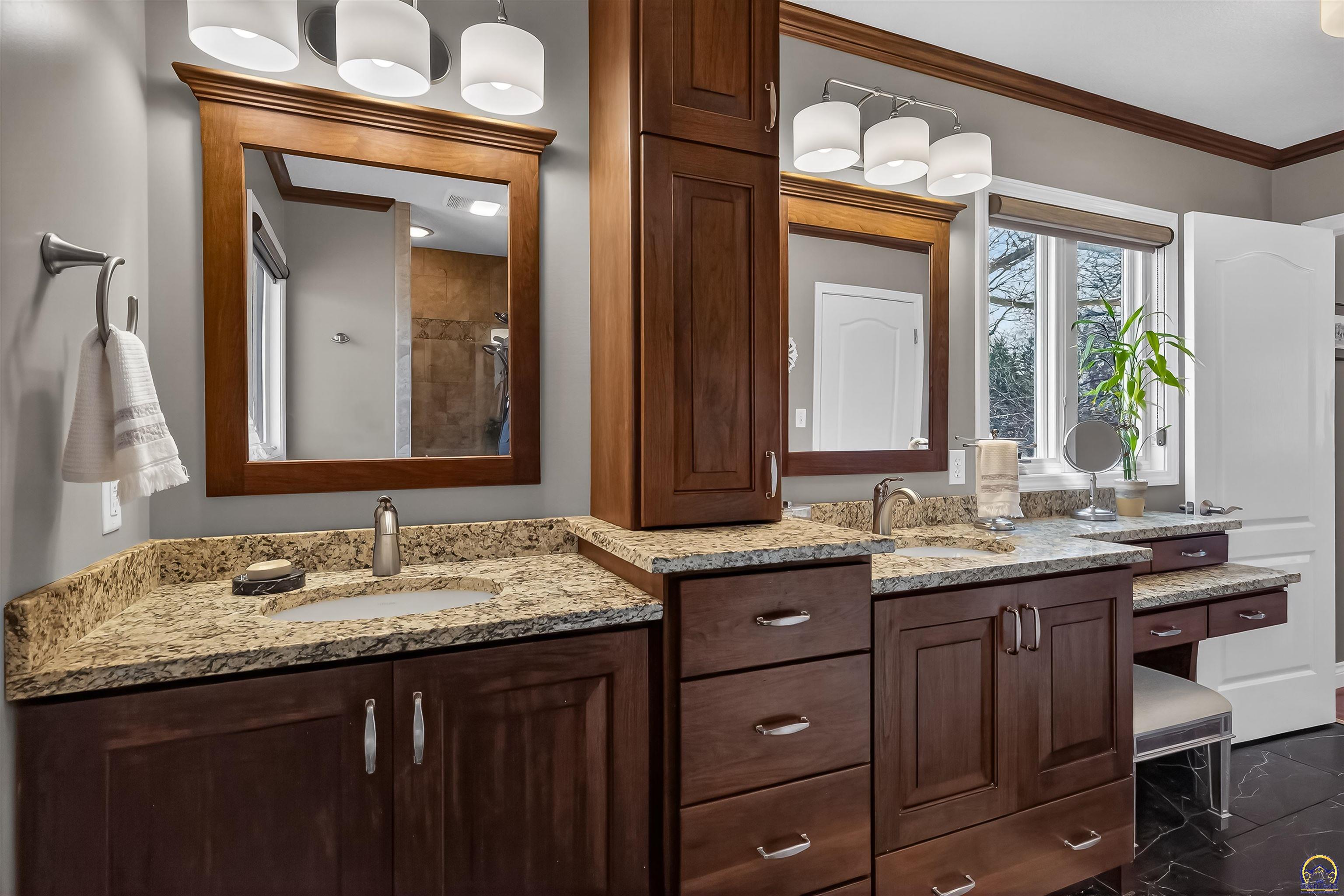 5934 Southwest 47th Street Topeka, KS 66610 - Photo 23 of 74