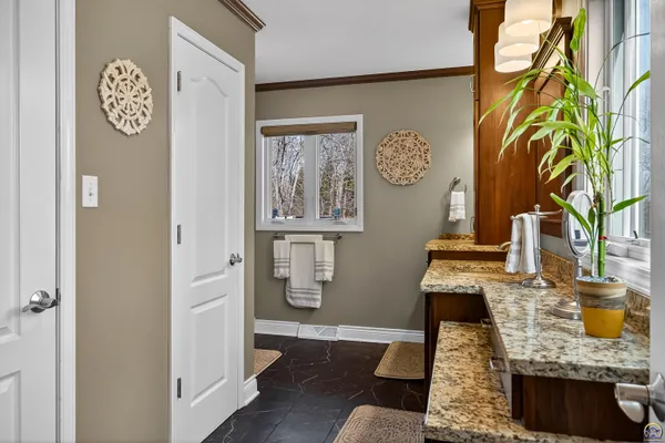 $649,000 | 5934 Southwest 47th Street, Topeka, KS 66610