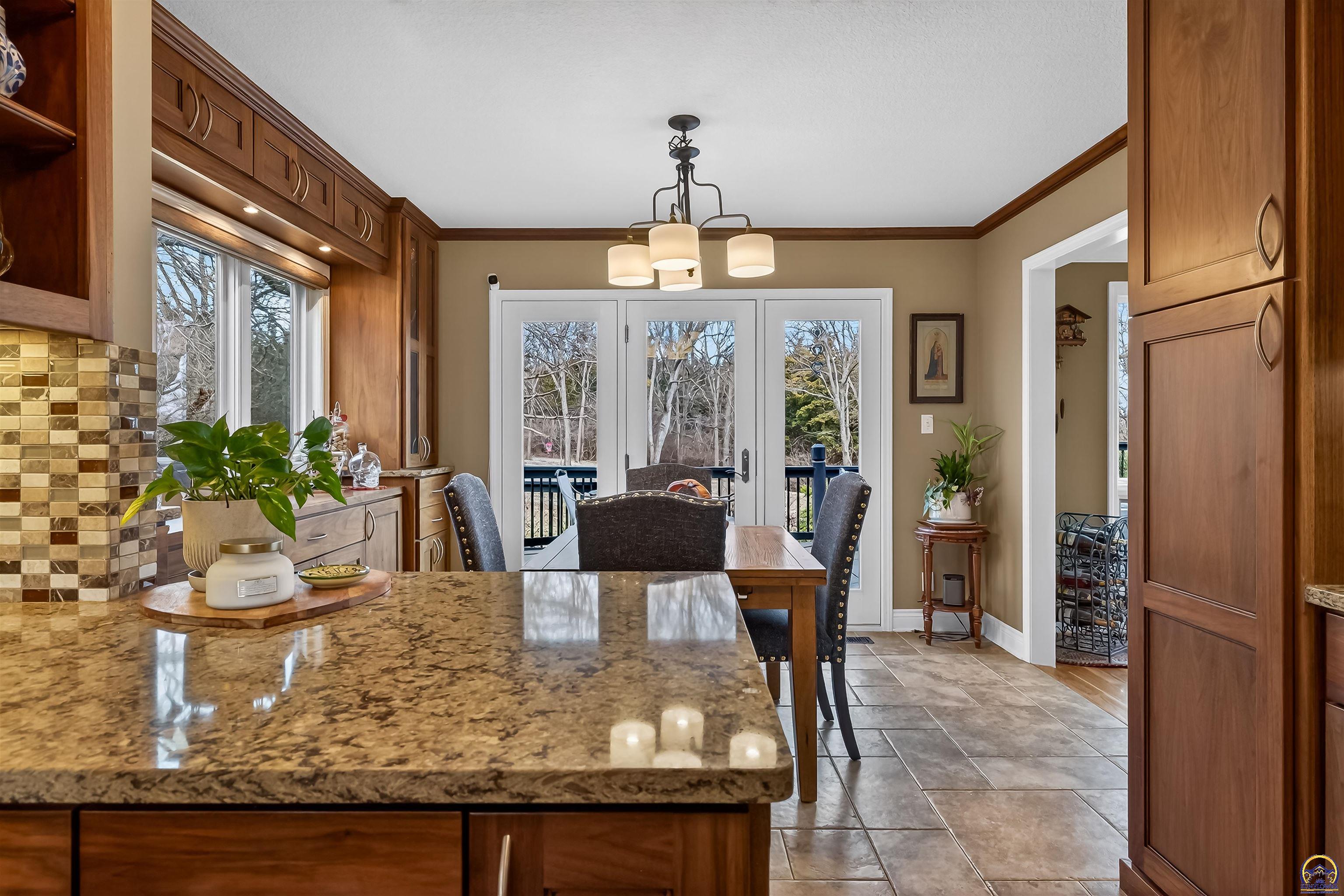 5934 Southwest 47th Street Topeka, KS 66610 - Photo 5 of 74