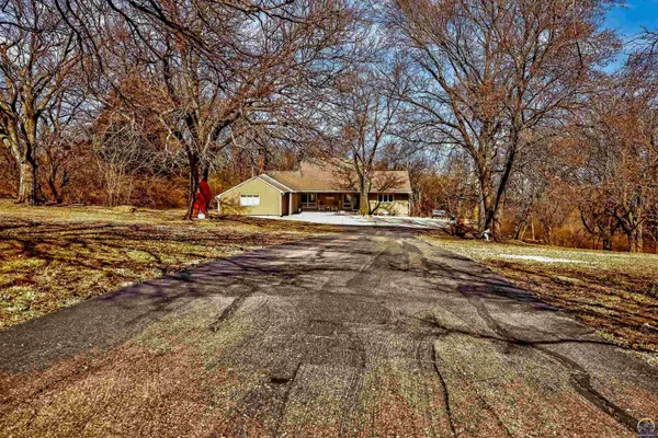 $649,000 | 5934 Southwest 47th Street, Topeka, KS 66610