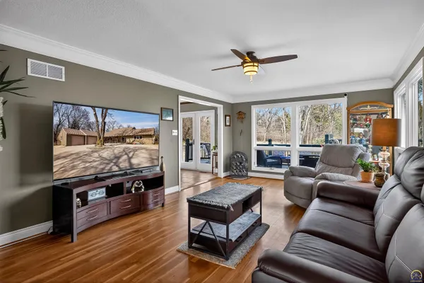 $649,000 | 5934 Southwest 47th Street, Topeka, KS 66610