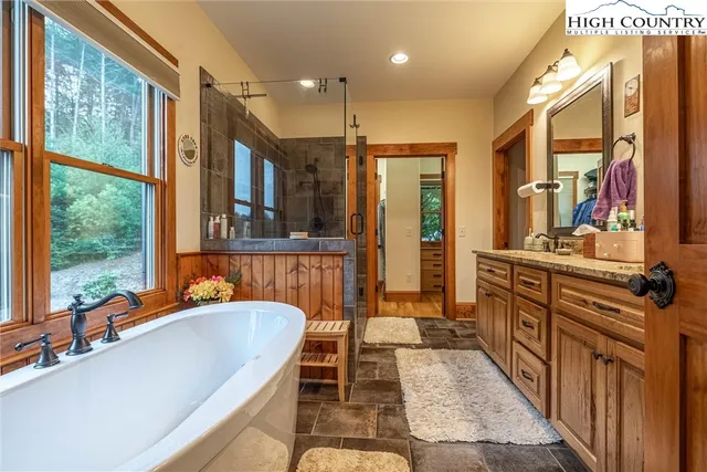 $1,295,000 | 5378 Oak Crest Lane, Lenoir, NC 28645