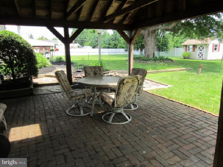 925 Hemlock Road Warminster, PA 18974 - Photo 14 of 15 Patio