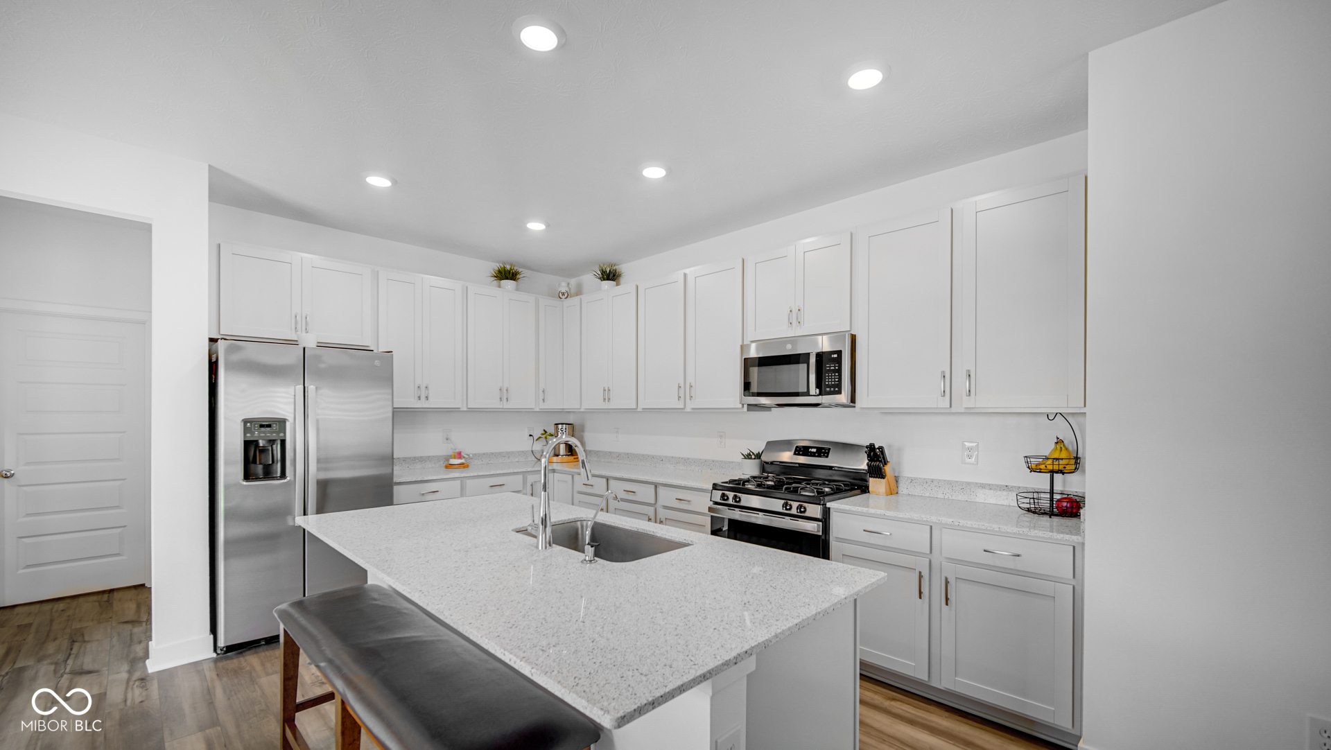 7226 Sayers Road Indianapolis, IN 46259 - Photo 6 of 30 Gallery Image 6