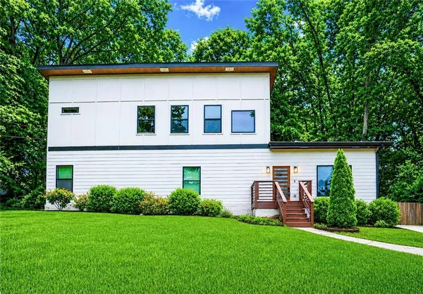 $3,200 | 3040 Valley Circle, Decatur, GA 30033