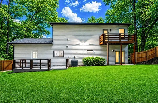 $3,200 | 3040 Valley Circle, Decatur, GA 30033