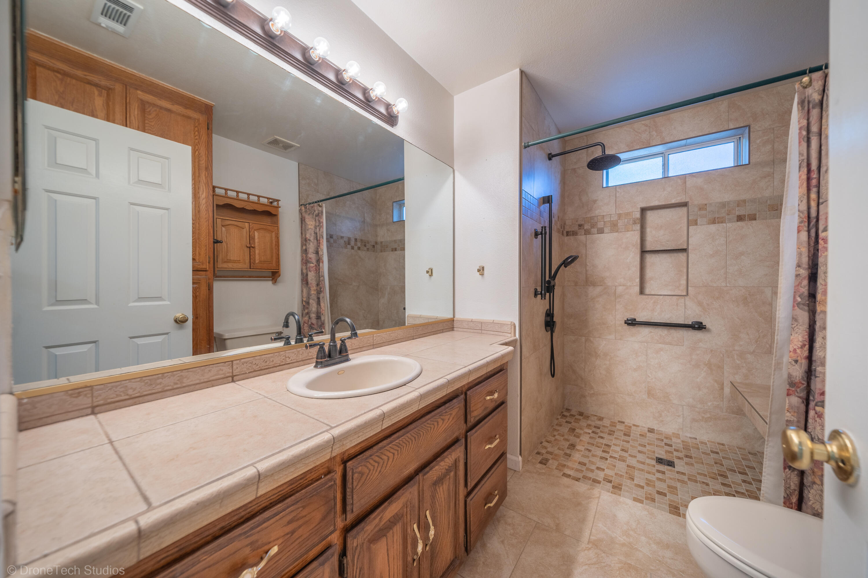 2227 Wicklow Street Redding, CA 96001 - Photo 26 of 90 2227 Wicklow St-26