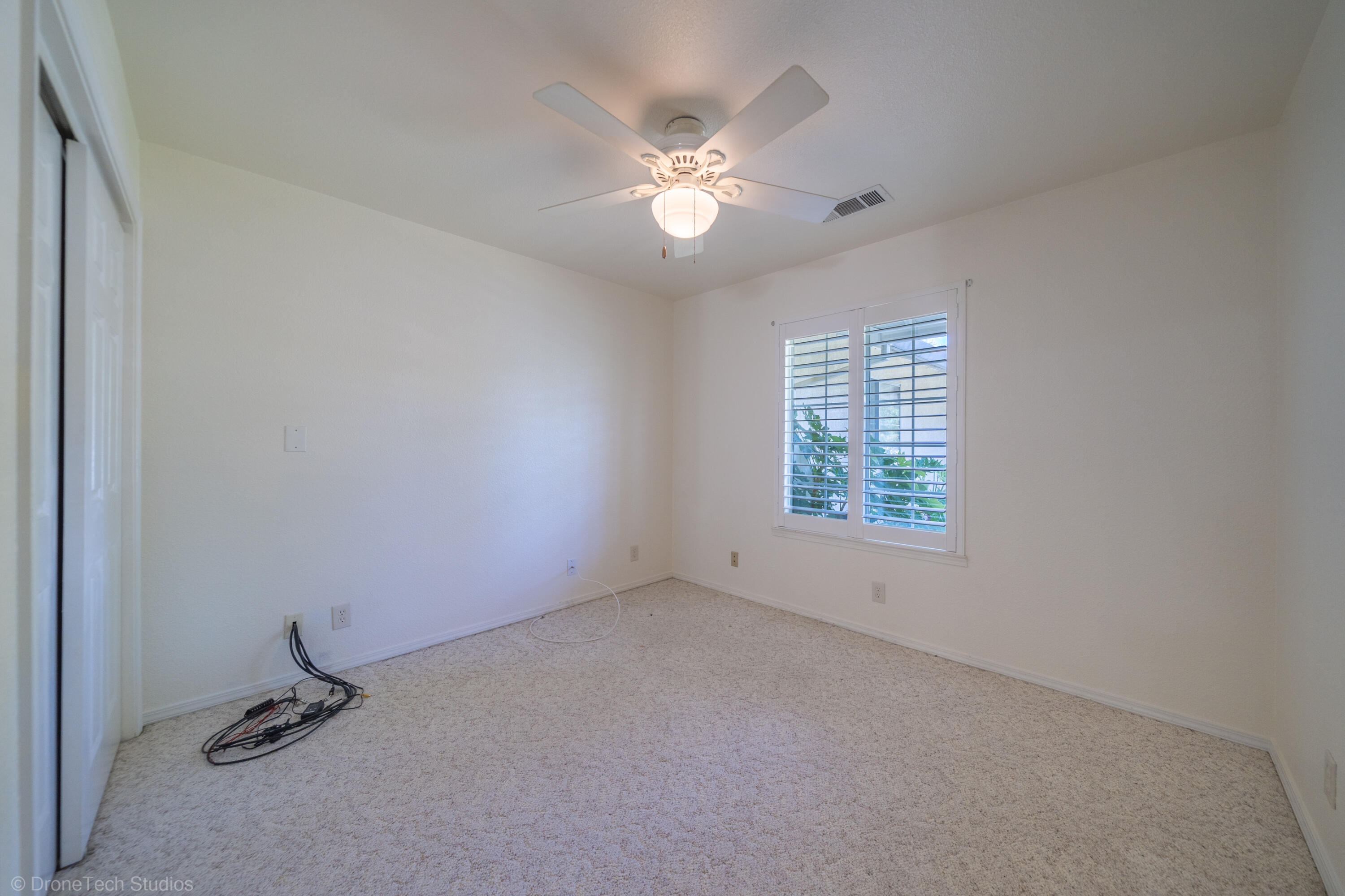 2227 Wicklow Street Redding, CA 96001 - Photo 31 of 90 a view of an empty room with a window