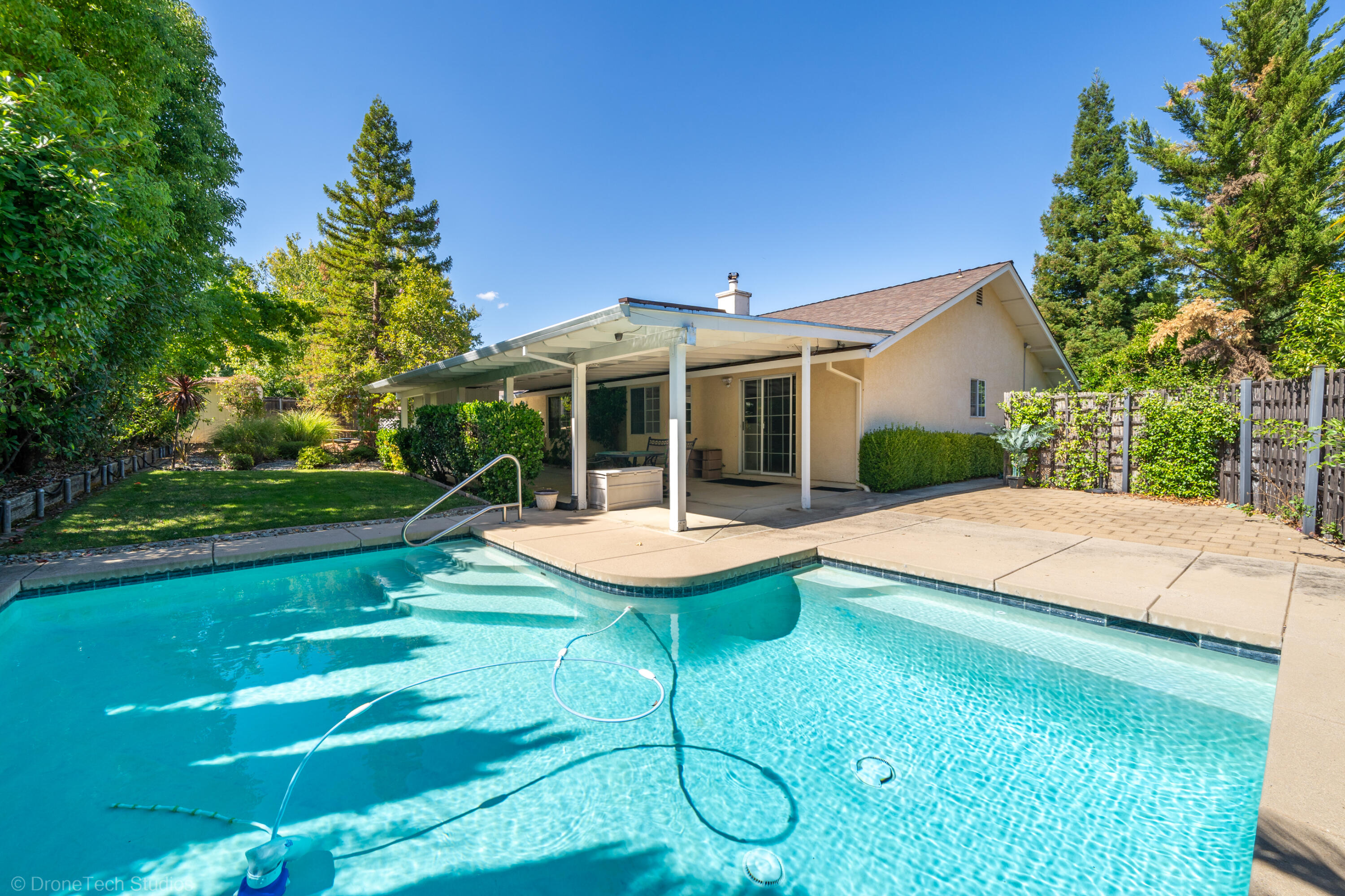 2227 Wicklow Street Redding, CA 96001 - Photo 46 of 90 2227 Wicklow St-46