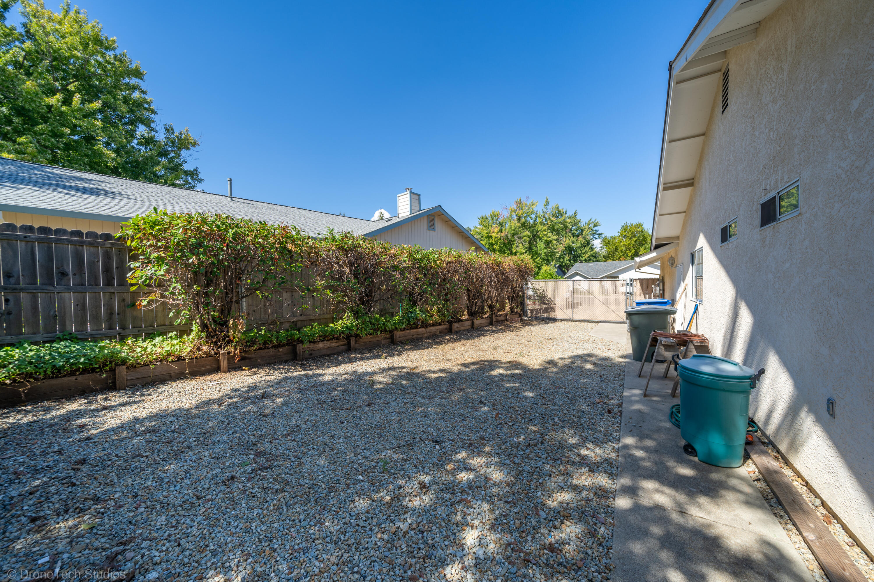 2227 Wicklow Street Redding, CA 96001 - Photo 67 of 90 2227 Wicklow St-67