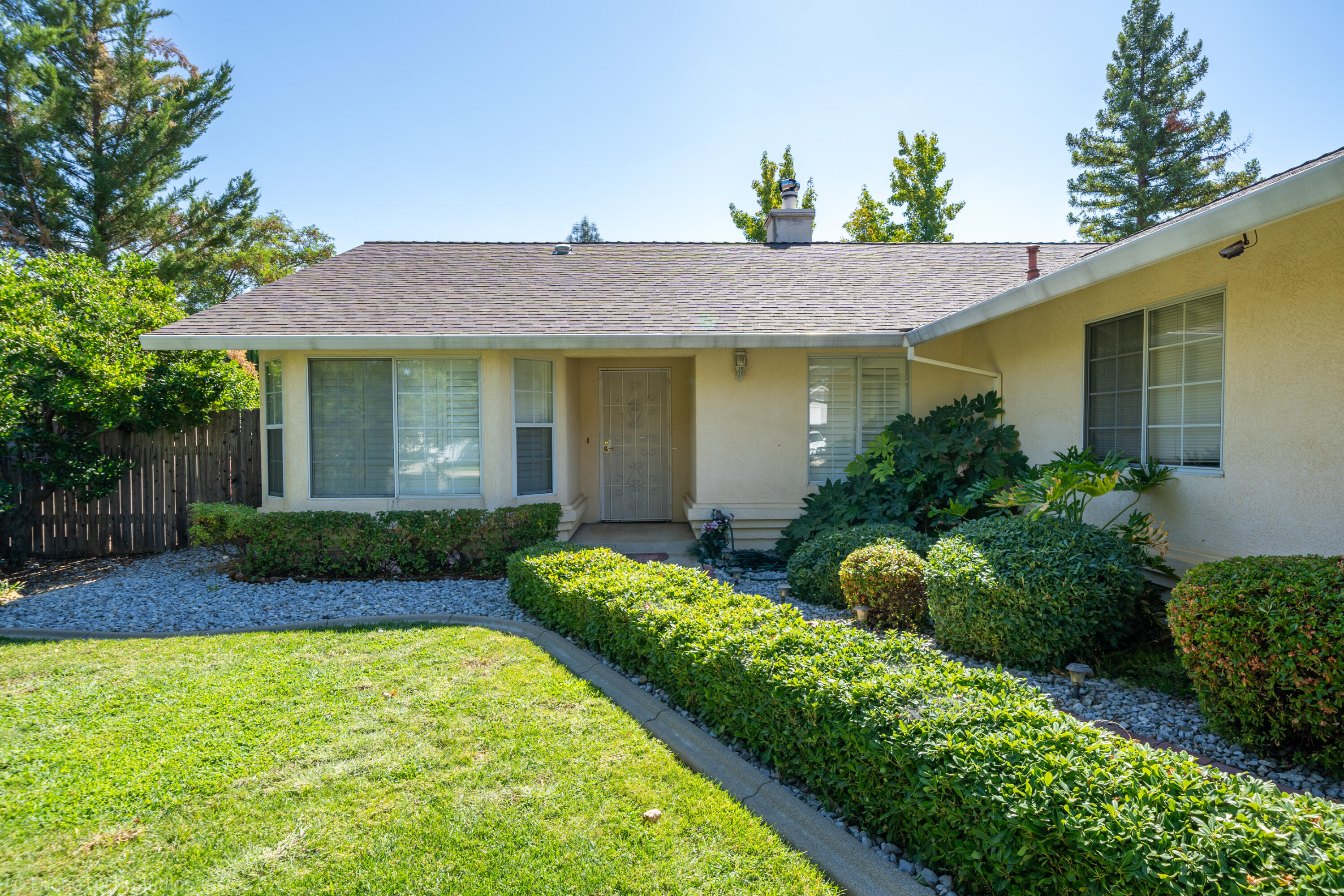 2227 Wicklow Street Redding, CA 96001 - Photo 7 of 90 2227 Wicklow St-7