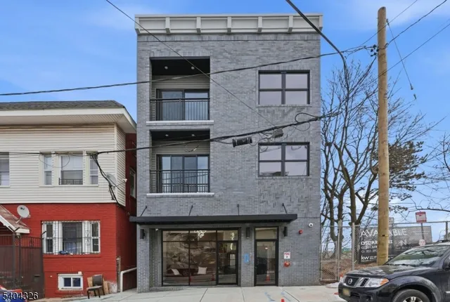 $1,492,000 | 109 North 7th Street, Newark, NJ 07107