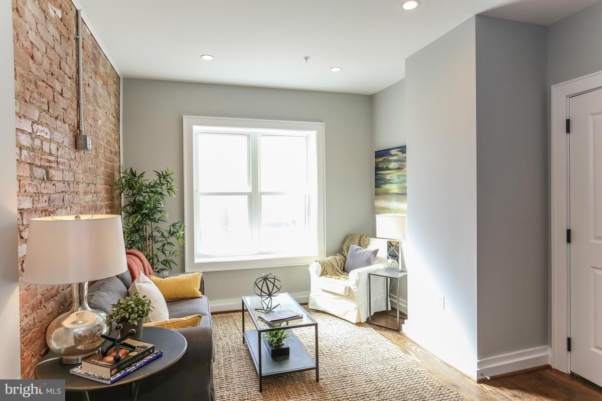 2303 Ontario Road Northwest, Unit 3 Washington, DC 20009 - Photo 1 of 12 Living Room