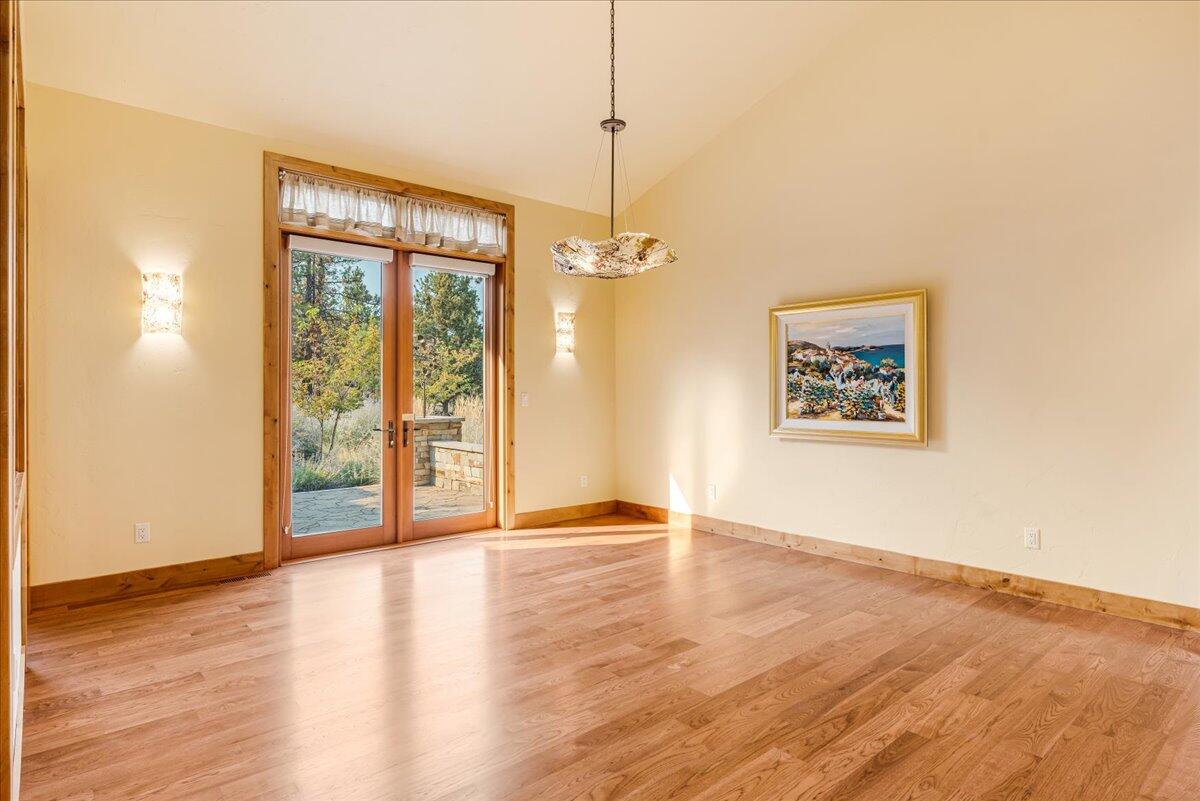 1611 Northwest Wild Rye Circle Bend, OR 97703 - Photo 21 of 46 21-1611 NW Wild Rye Cir-14