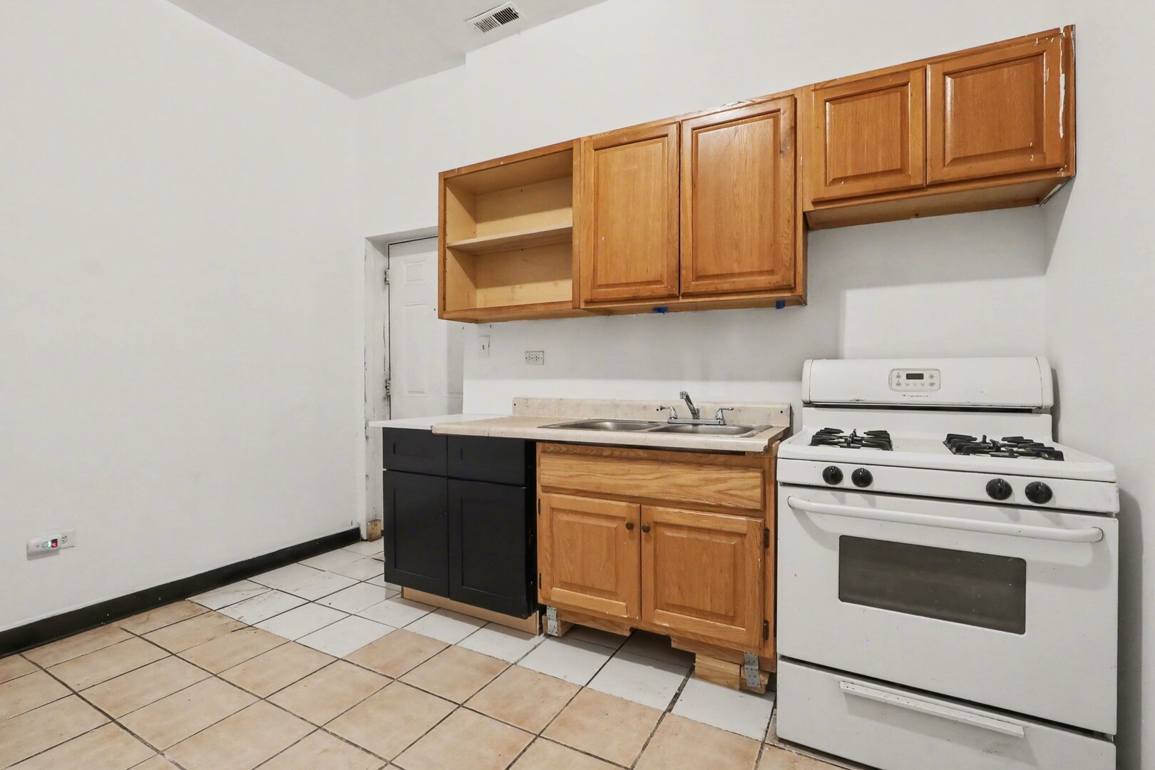 5718 South Green Street Chicago, IL 60621 - Photo 17 of 17