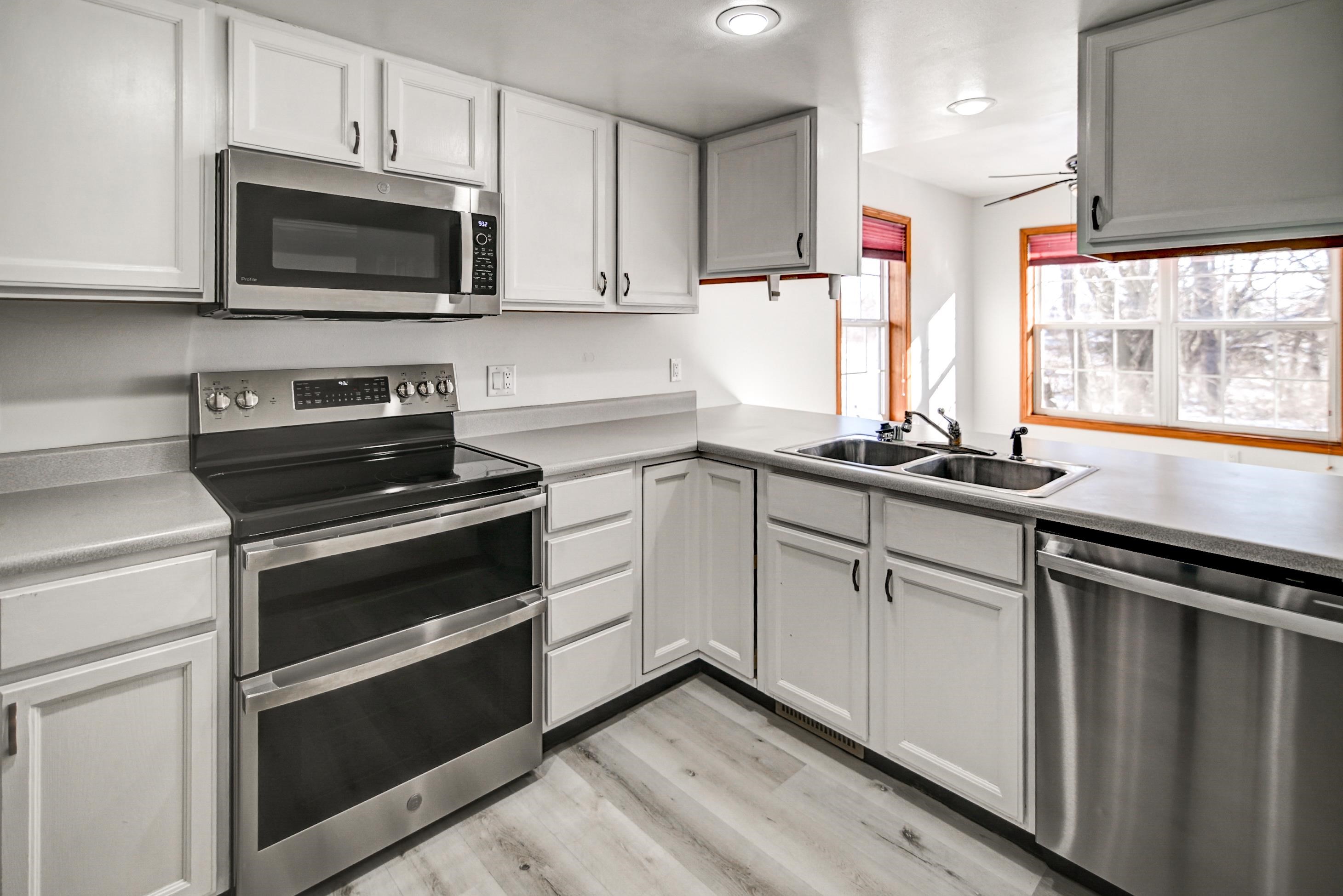 6159 Dell Drive, Unit 1 Madison, WI 53718 - Photo 2 of 43