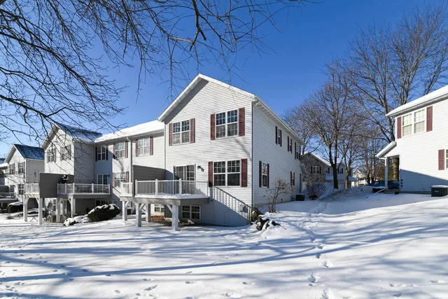 $315,000 | 6159 Dell Drive, Unit 1, Madison, WI 53718