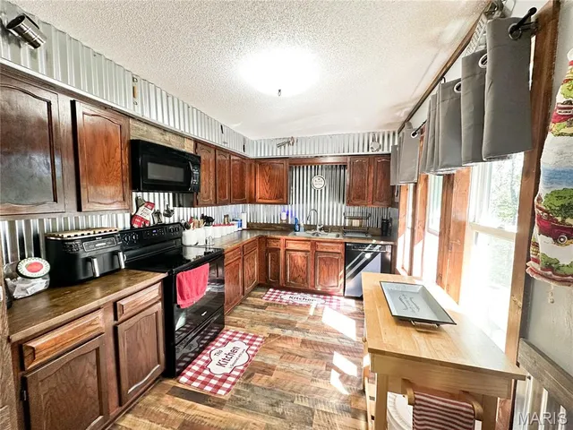 $279,900 | 2000 Highway 32, Salem, MO 65560