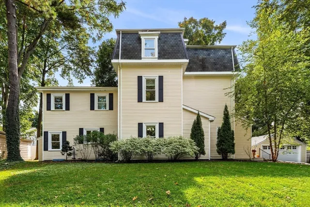 $1,898,000 | 28 Mercer Road, Needham, MA 02494
