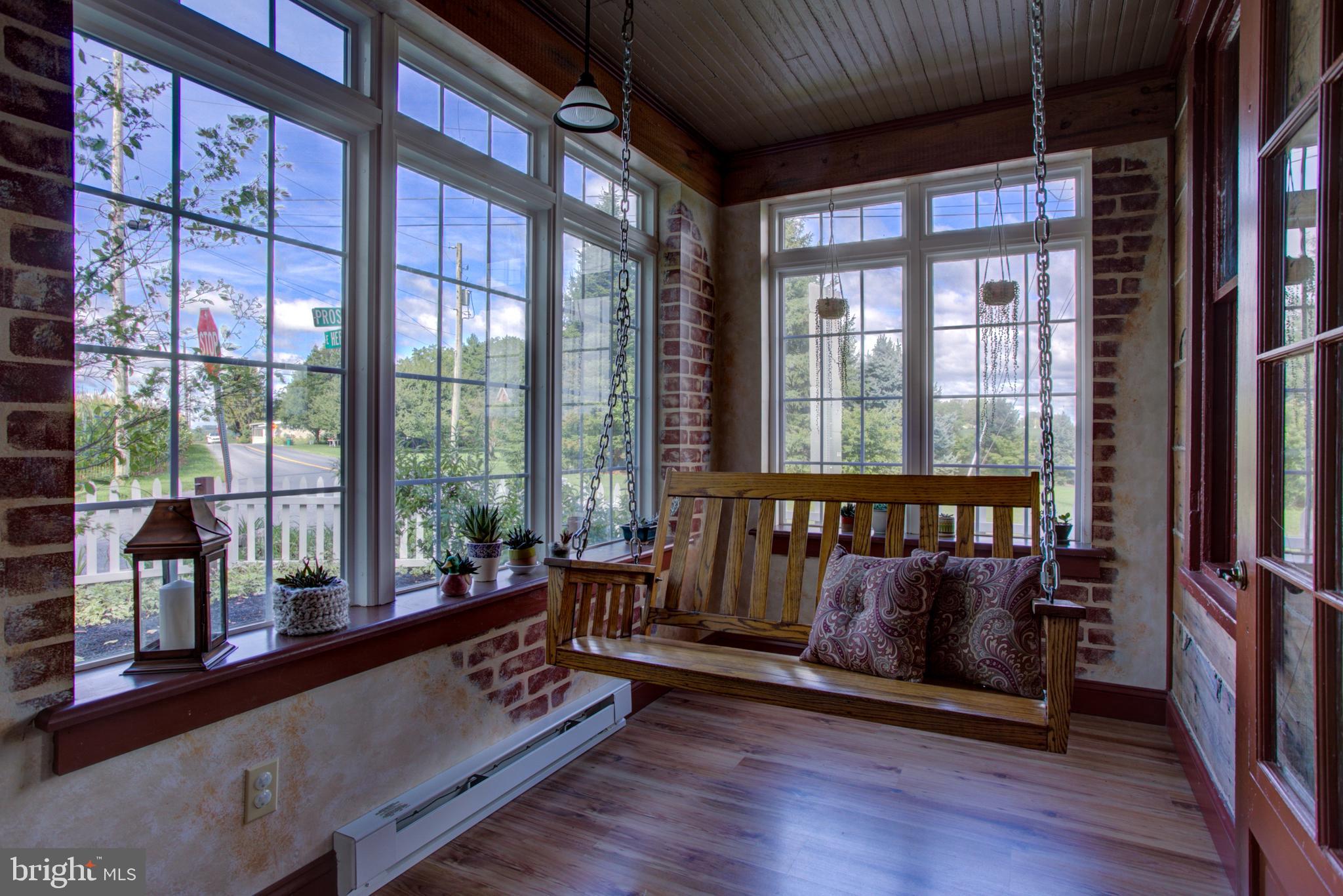 795 Prospect Road Manheim, PA 17545 - Photo 17 of 92 Sunroom