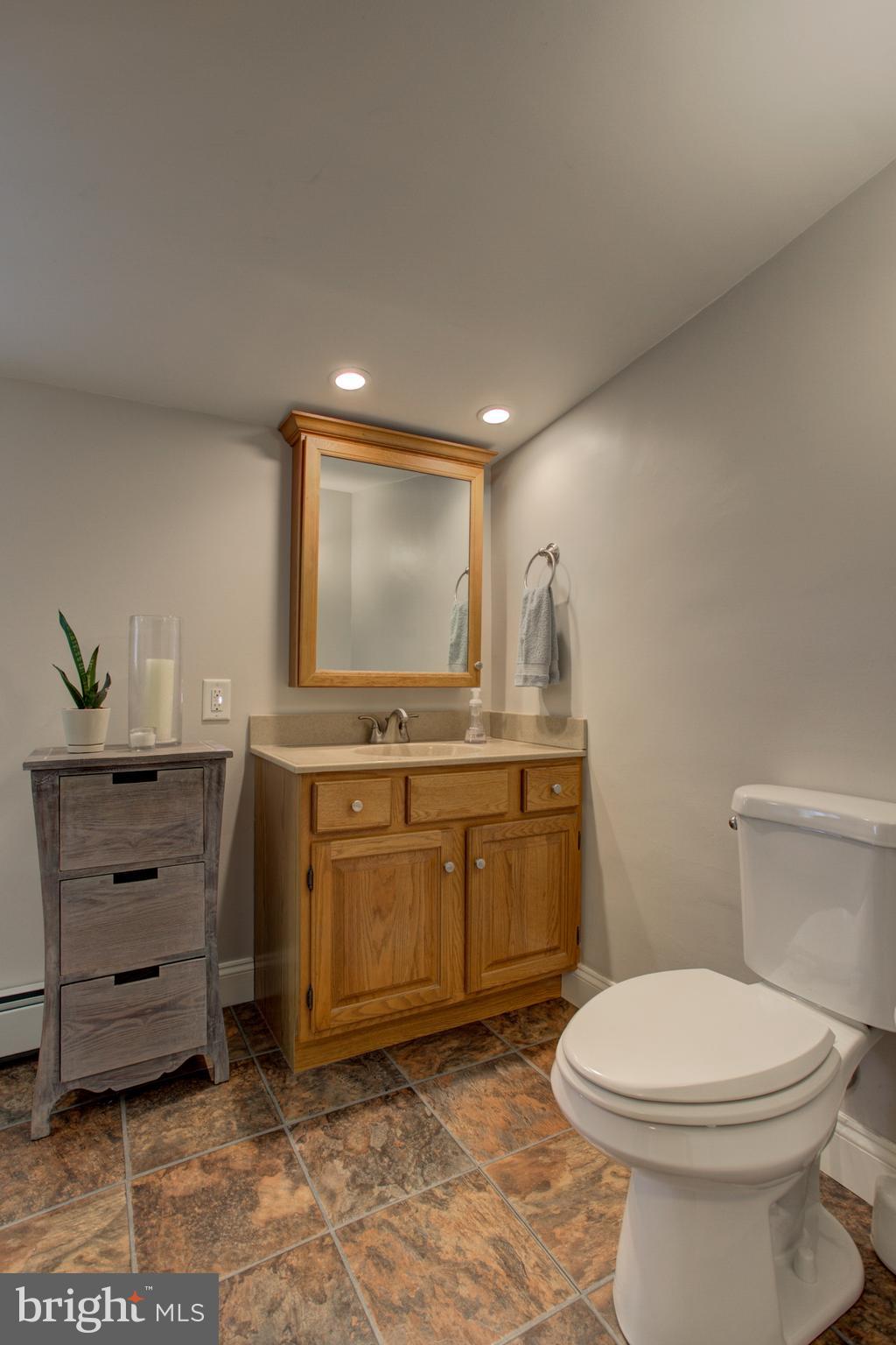 795 Prospect Road Manheim, PA 17545 - Photo 30 of 92 Master Bath