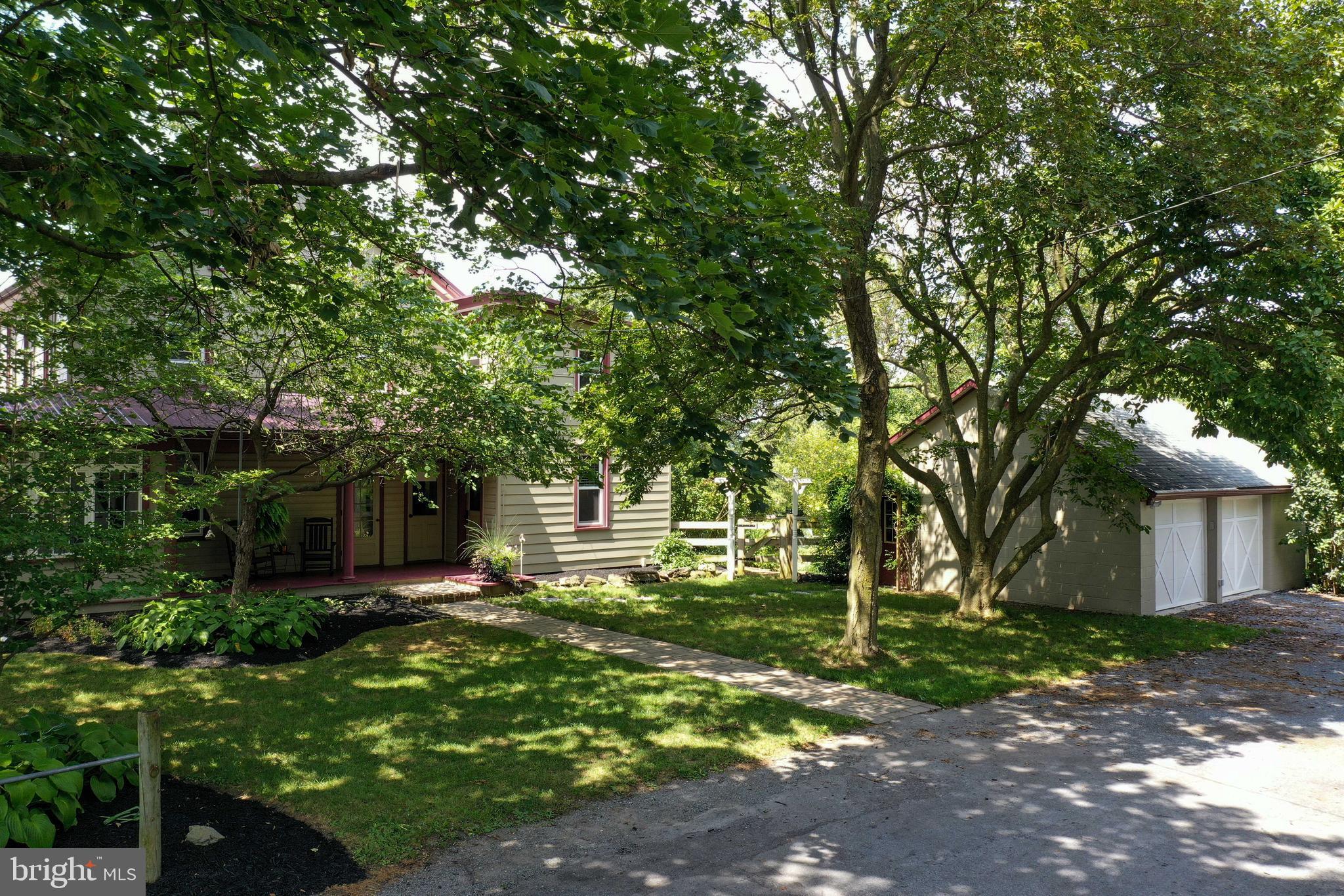795 Prospect Road Manheim, PA 17545 - Photo 45 of 92 Side/Garage