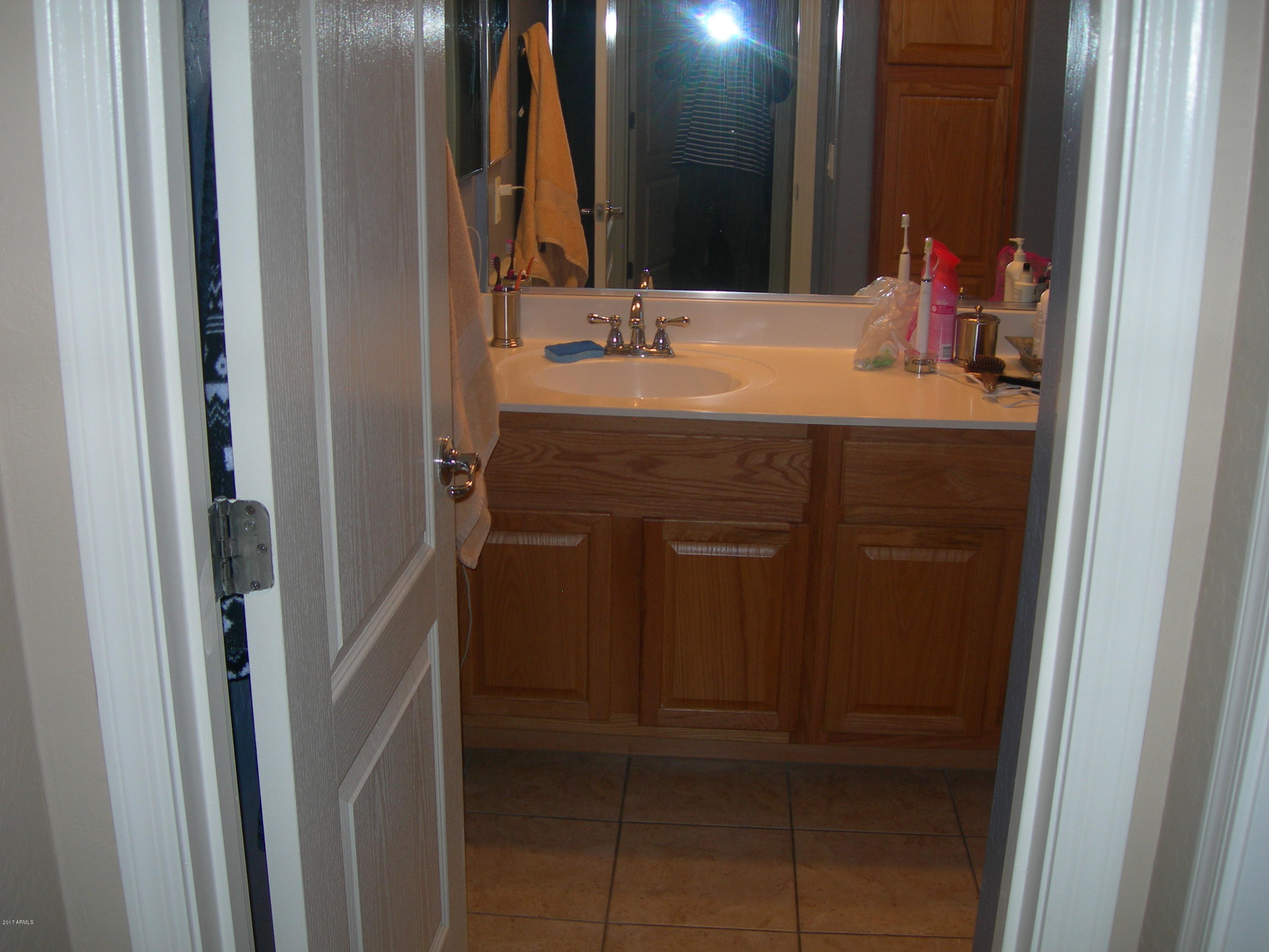 2150 East Bell Road, Unit 1101 Phoenix, AZ 85022 - Photo 5 of 13 DSCN1611