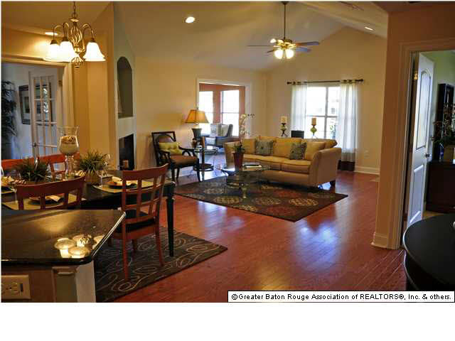 11375 Reiger Road, Unit 904 Baton Rouge, LA 70809 - Photo 2 of 8 Gallery Image 2
