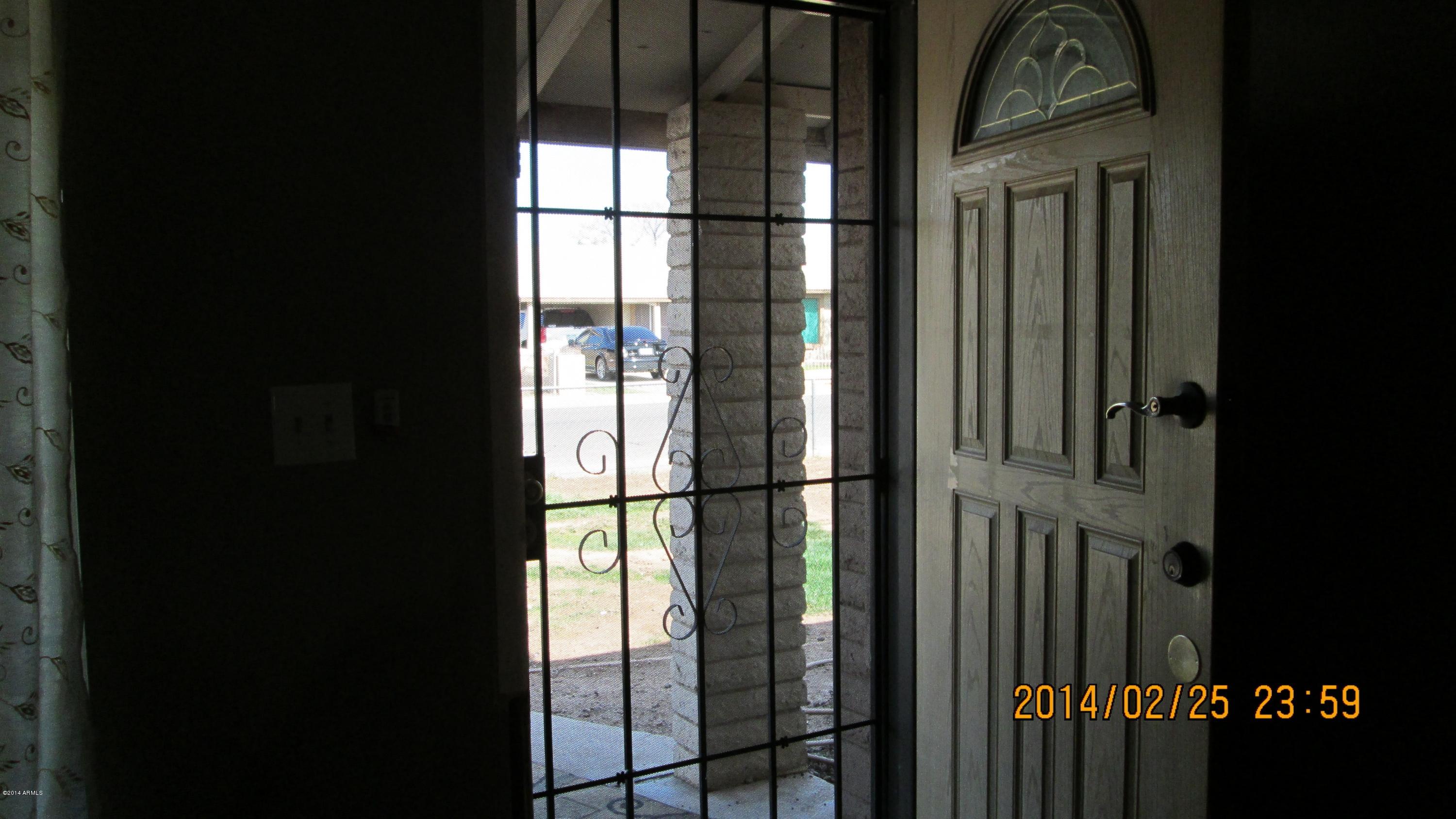 4939 West Berkeley Road Phoenix, AZ 85035 - Photo 9 of 60 a close view of sliding door