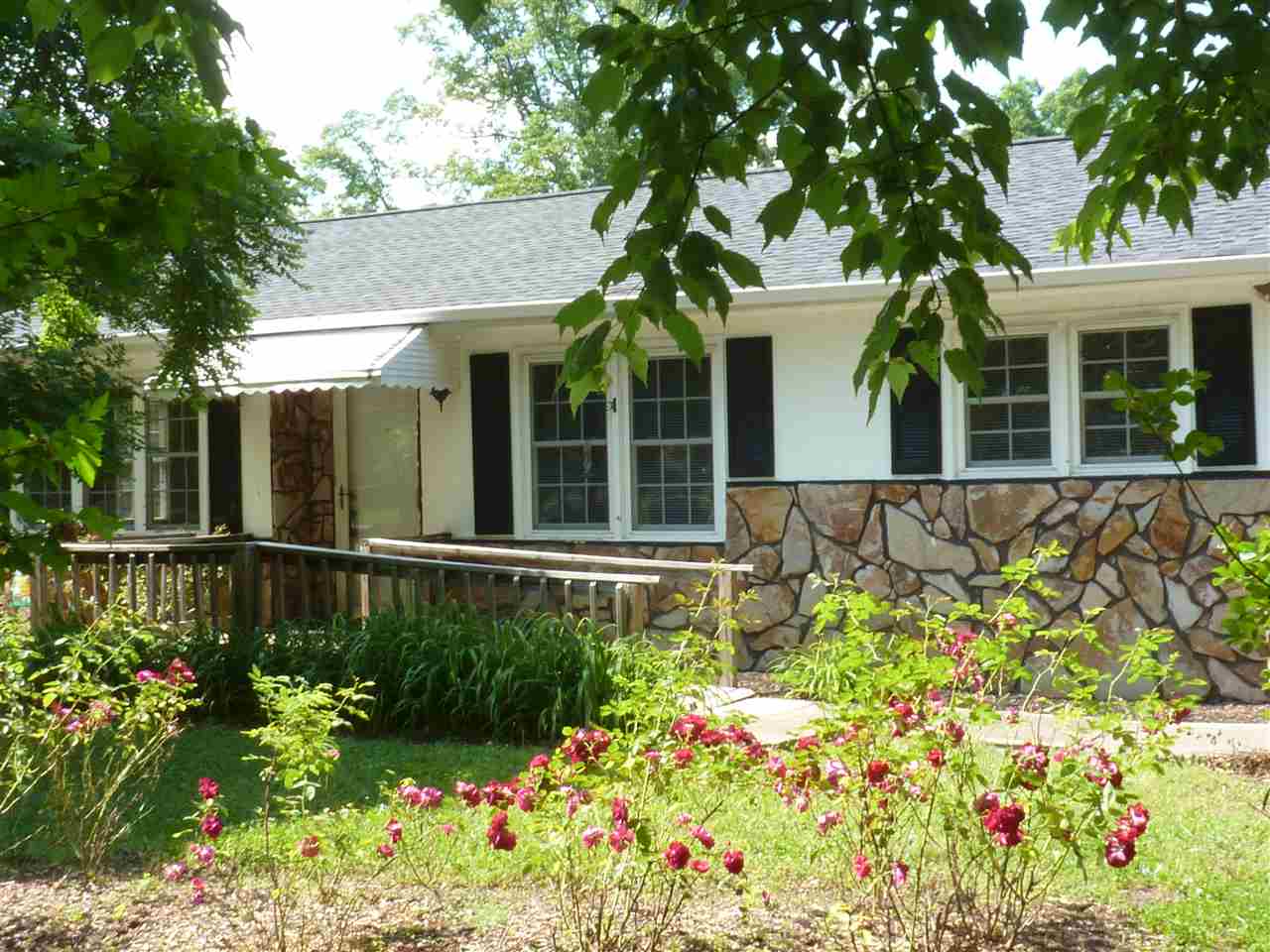 124 South 209 Landrum, SC 29356 - Photo 2 of 26 Gallery Image 2