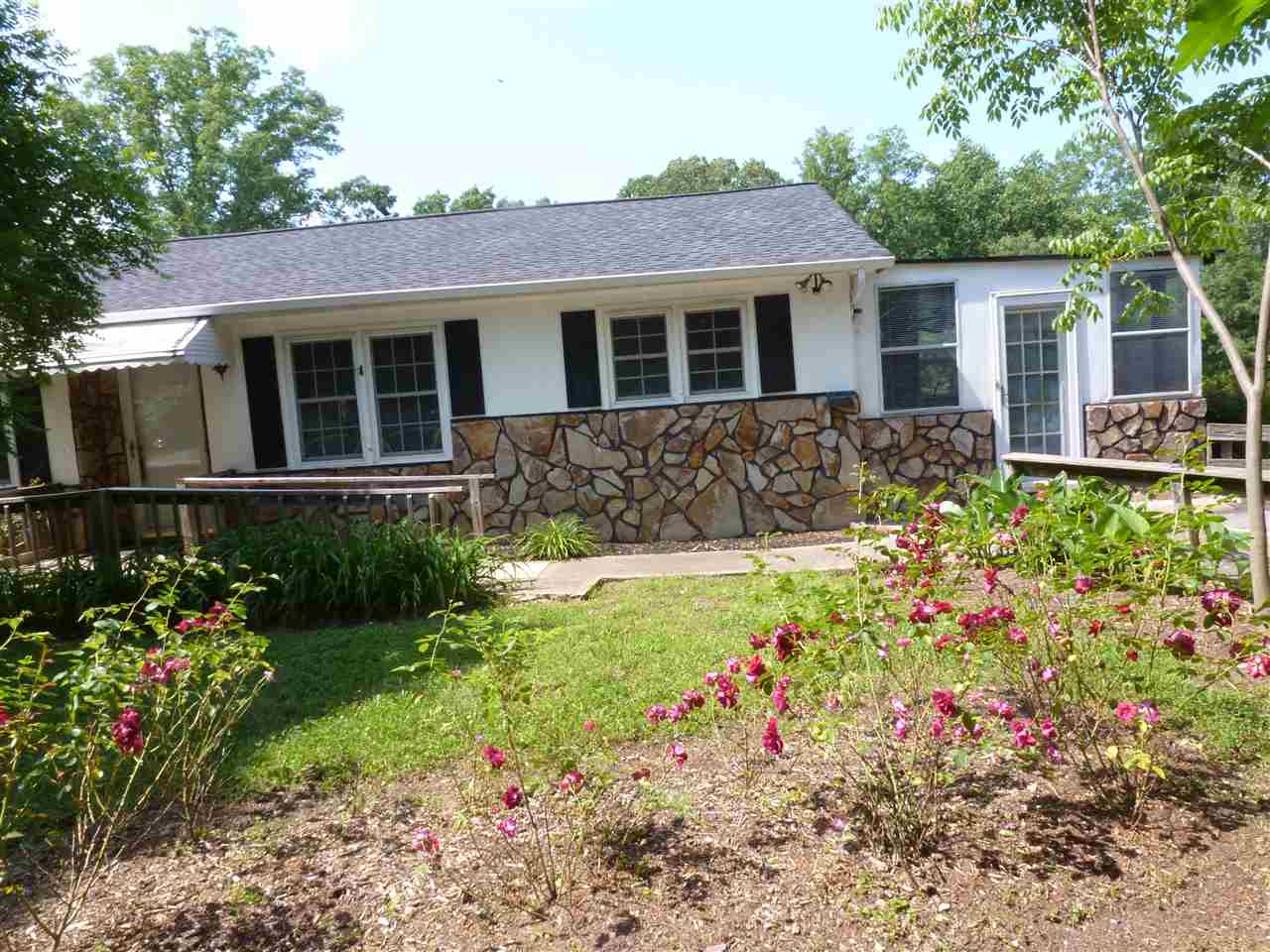 124 South 209 Landrum, SC 29356 - Photo 3 of 26 Gallery Image 3