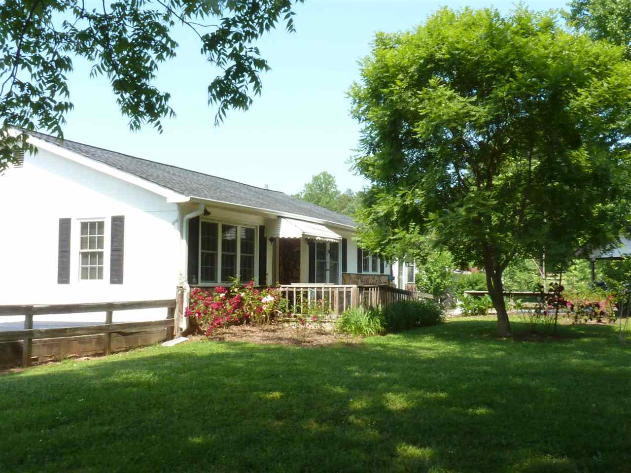 124 South 209 Landrum, SC 29356 - Photo 4 of 26 Gallery Image 4