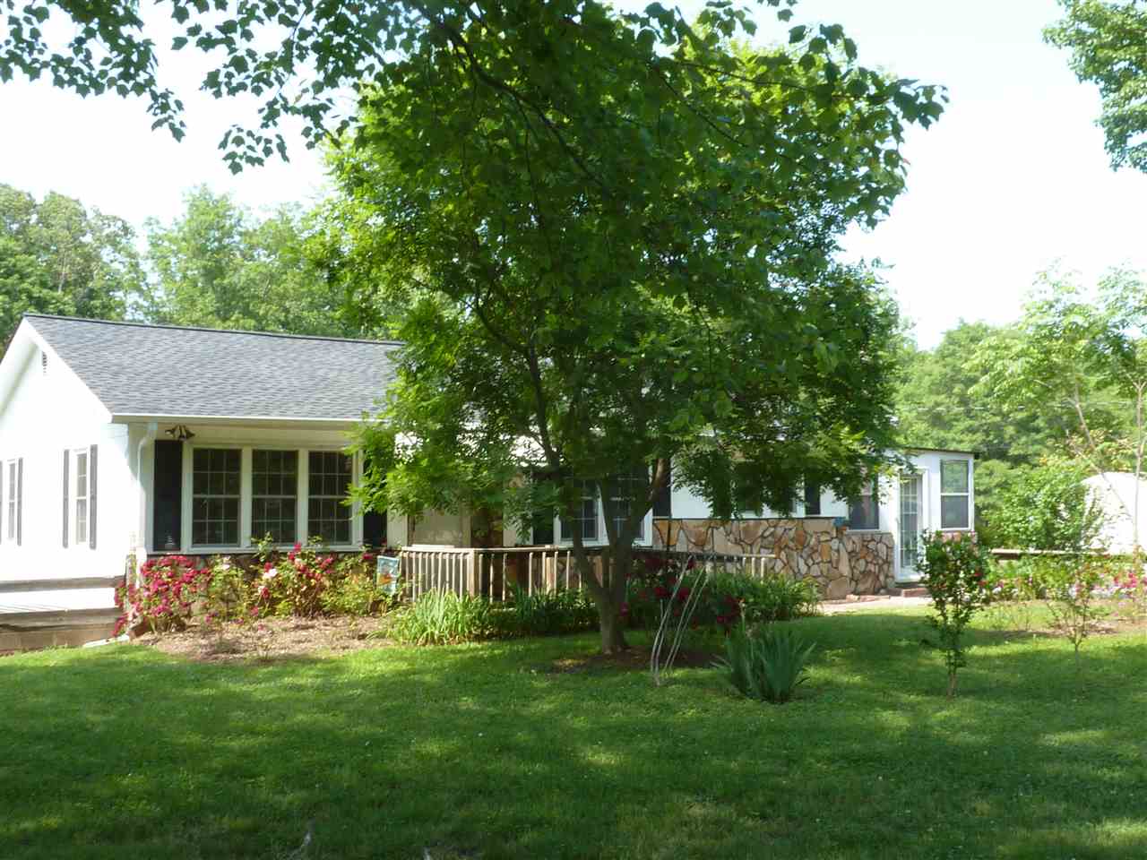 124 South 209 Landrum, SC 29356 - Photo 5 of 26 Gallery Image 5
