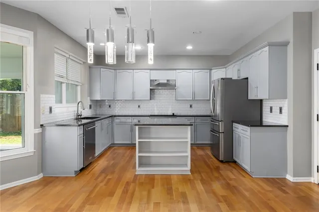 $3,850 | 2631 East Madison Drive, Atlanta, GA 30360