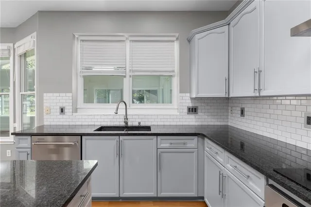 $3,850 | 2631 East Madison Drive, Atlanta, GA 30360