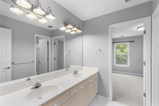 $3,850 | 2631 East Madison Drive, Atlanta, GA 30360