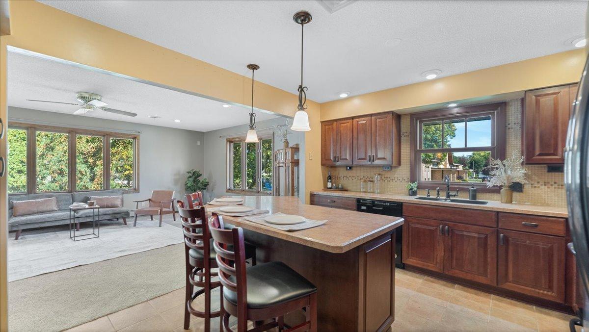 900 13th Avenue Southwest Willmar, MN 56201 - Photo 12 of 52
