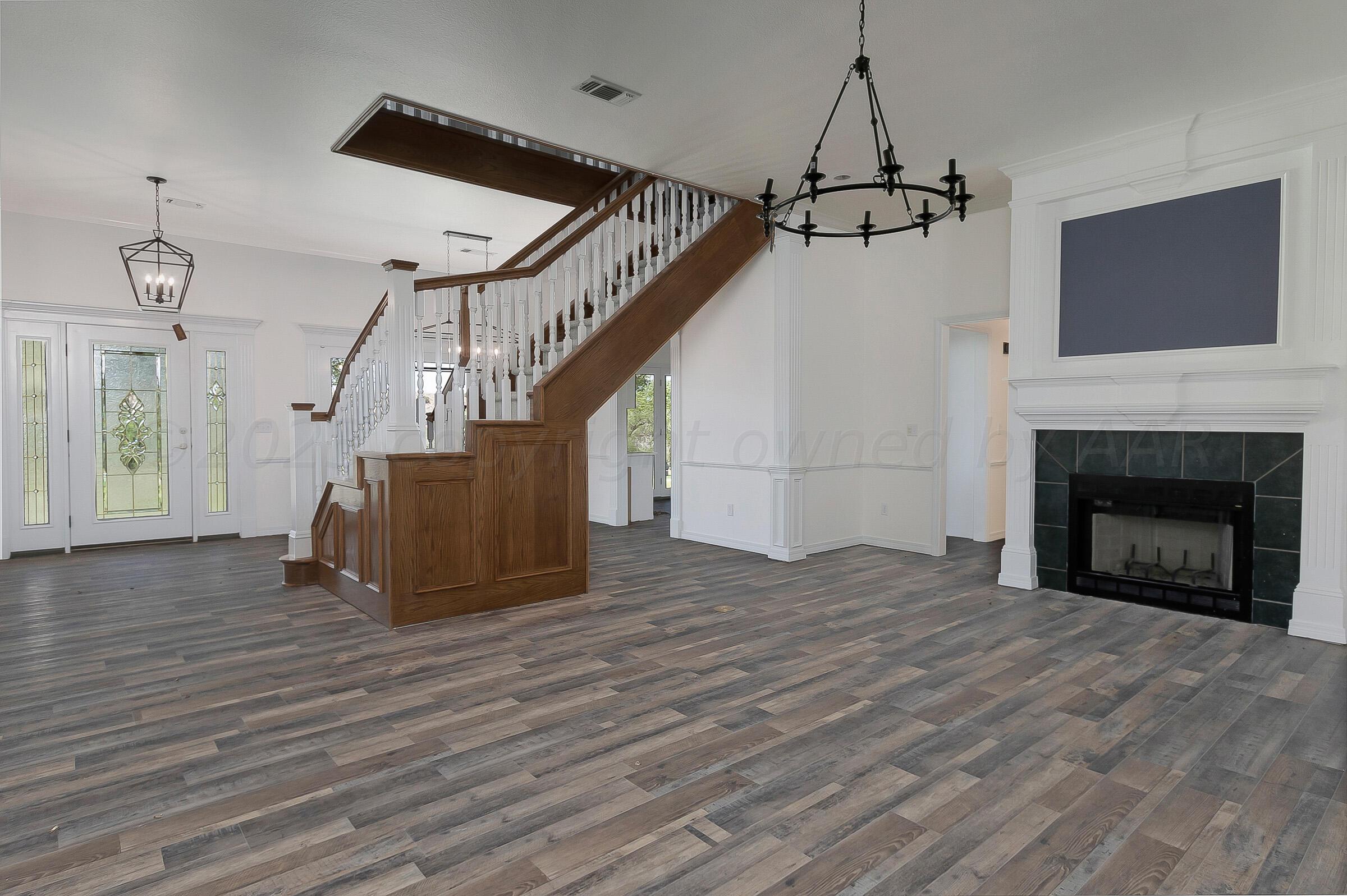 19351 Mockingbird Road Canyon, TX 79015 - Photo 13 of 55 009_Living Room 2