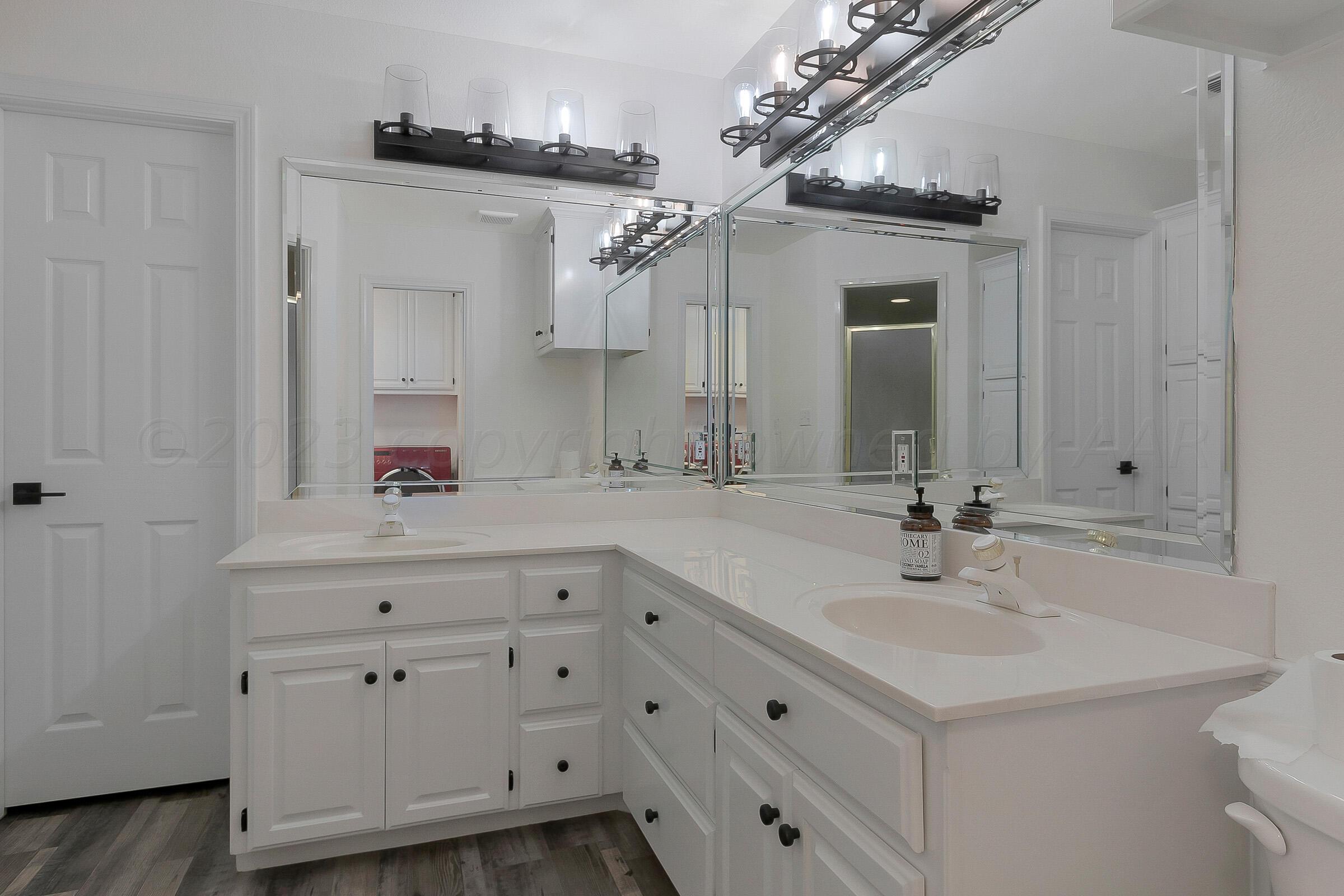 19351 Mockingbird Road Canyon, TX 79015 - Photo 24 of 55 020_Bathroom 1
