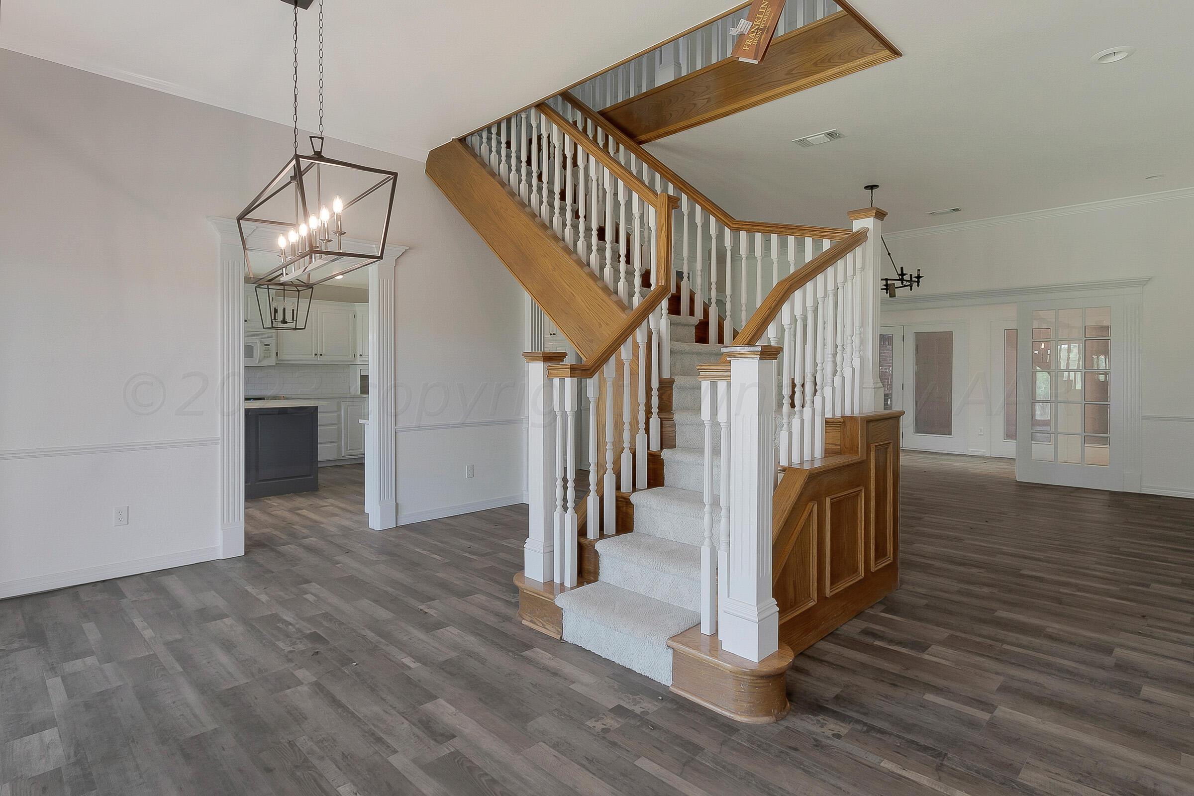 19351 Mockingbird Road Canyon, TX 79015 - Photo 29 of 55 025_Stairway