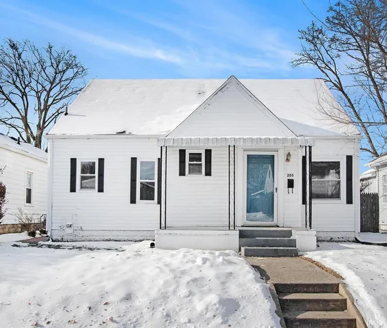 $169,900 | 205 North Middleboro Avenue, Mishawaka, IN 46544