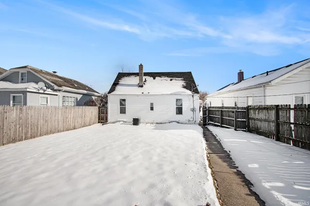 $169,900 | 205 North Middleboro Avenue, Mishawaka, IN 46544