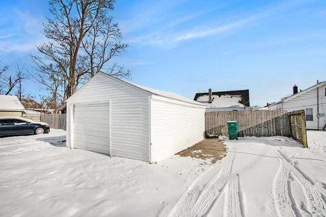 $169,900 | 205 North Middleboro Avenue, Mishawaka, IN 46544