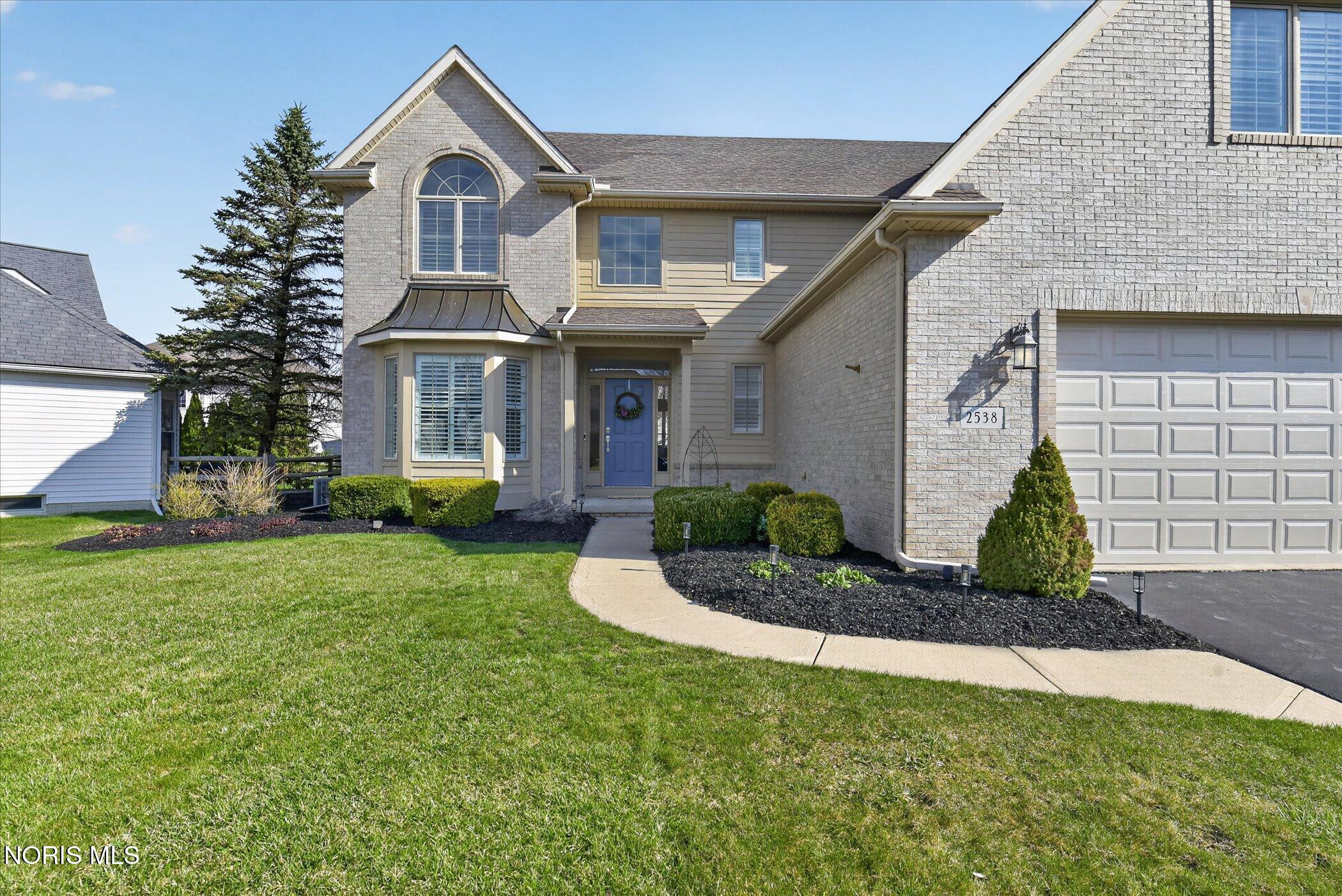 2538 Spruce Loop Road Sylvania, OH 43560 - Photo 2 of 46 06-2538-Spruce-Loop-Rd-Sylvania-OH-43560