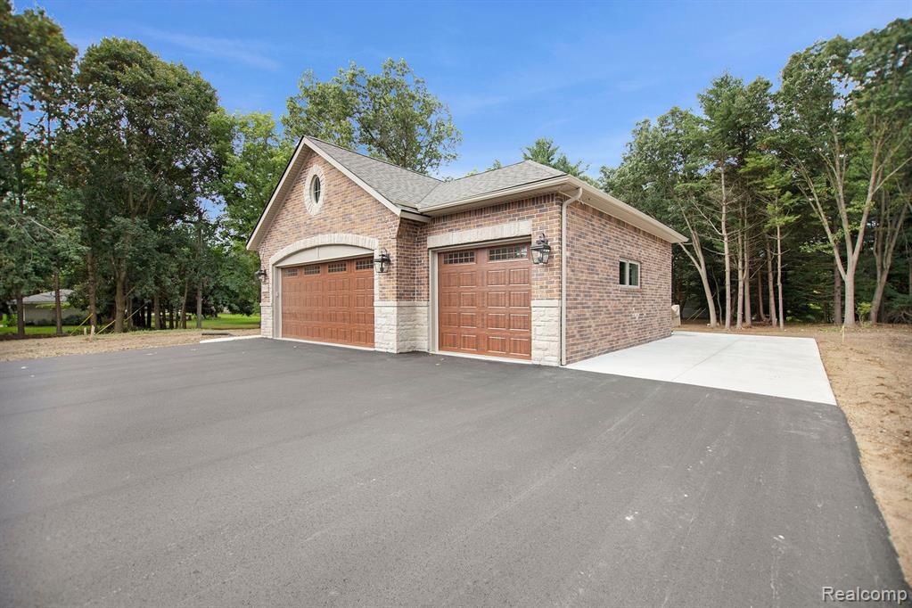 70131 Romeo Orchard Drive Romeo, MI 48065 - Photo 32 of 32