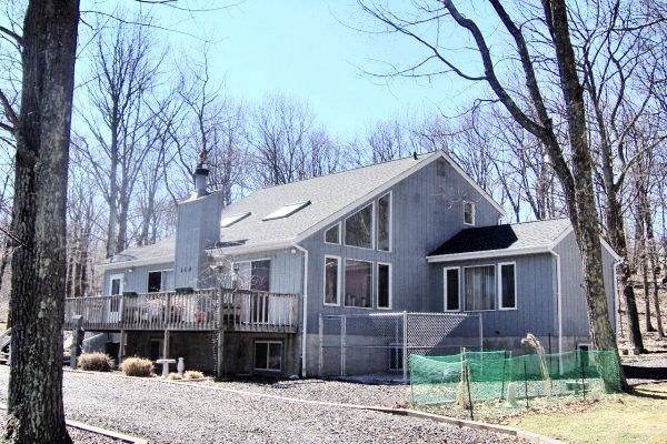 110 Pipher Road Bushkill, PA 18324 - Photo 3 of 12 View 3