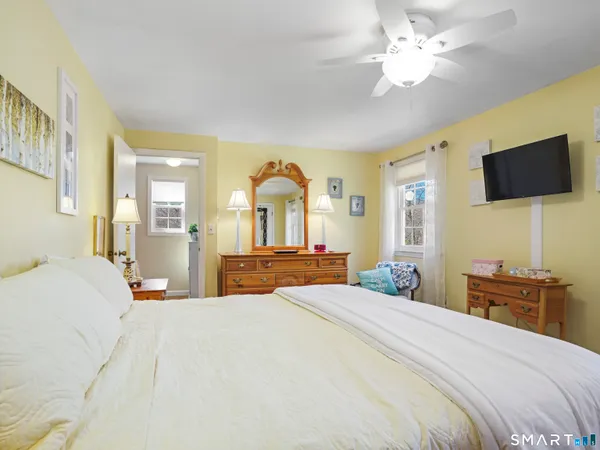 $630,000 | 5 Whittier Lane, Shelton, CT 06484