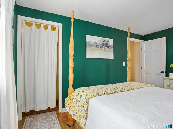 $630,000 | 5 Whittier Lane, Shelton, CT 06484