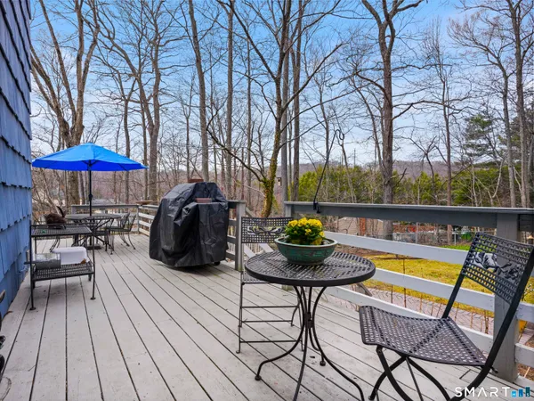 $630,000 | 5 Whittier Lane, Shelton, CT 06484