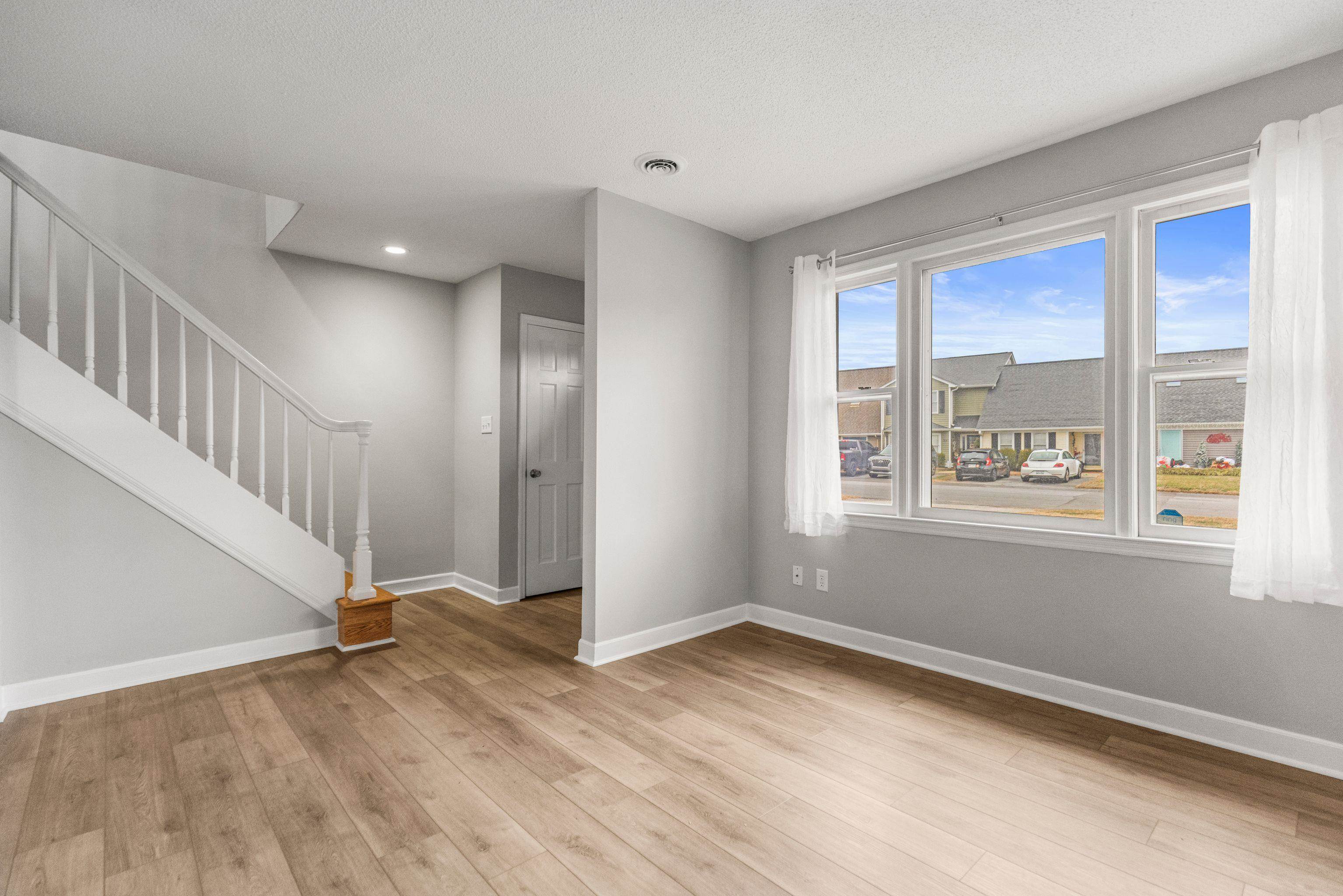 211 Old Towne Road Spartanburg, SC 29301 - Photo 4 of 33